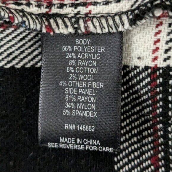 TORRID Black/Red Plaid Mid-Length Heavyweight Sweater Coat; Size 18/20 - Picture 4 of 5
